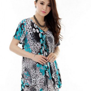 摆摊夏天服装货源批发摆地摊韩版女装货源批发摆摊最便宜的女装