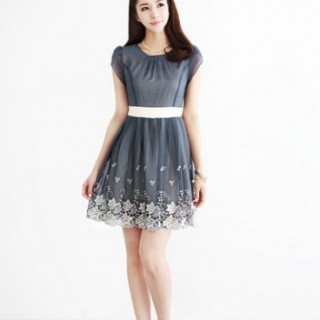 雅戈美黛品牌折扣女装   展现现代女性的个性和魅力