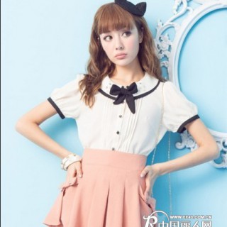 “雅戈美黛”时尚女装 千般款式 万种风格