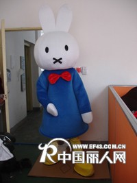 供应卡通服装 卡通服饰 聪明兔