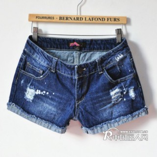 牛仔短裤批发公司长年经营库存毛衣棉衣牛仔裤