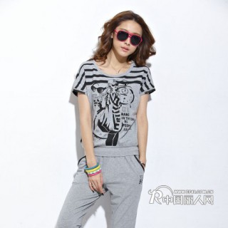 网上免费代理代发2013年夏季最流行的运动套装