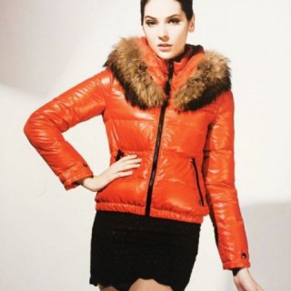 缔造时尚典范  【 衣衫衣饰 】品牌女装