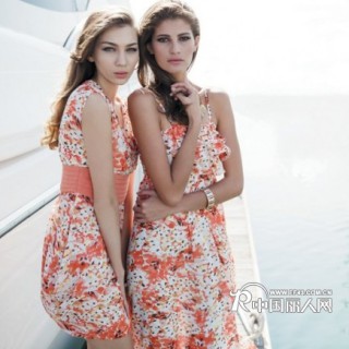 皎贝卡曼休妮遇见大牌女装折扣批发正品女装尾货库存批发