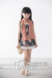 想加盟时尚小鱼童装应该找谁  时尚小鱼童装加盟电话多少