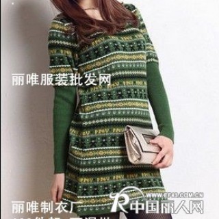 东莞最实在的服装批发厂家,几块钱的夜市地摊货源便宜毛衣