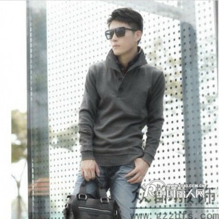 供应2012秋装新款修身男式针织衫 个性V领男士羊毛衫 男士