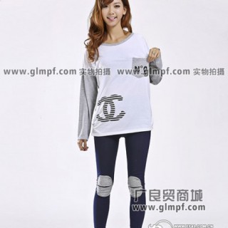 秋冬季上衣外套批发秋冬季服装批发市场女装套头帽衫批发网上秋季