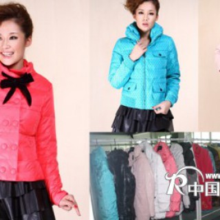 艺术国际大牌羽绒服t简约风情风衣 散货30件特批