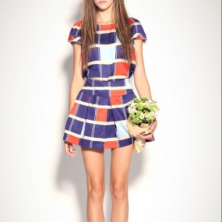 西蔻女装------------你的时尚衣柜。