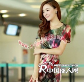 深圳斯玫品牌女装折扣专业批发折扣女装