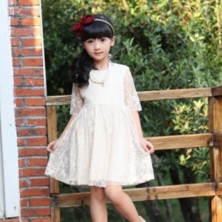 有声有色的春天里 女孩子怎样打扮才更耀眼