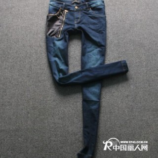 大供韩版时尚女装上衣T恤牛仔裤低价批发