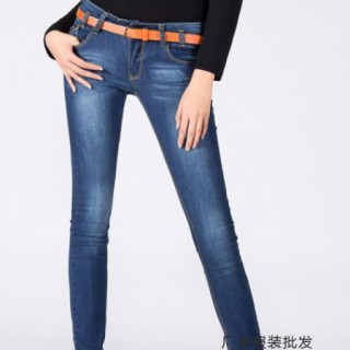 深圳最热卖最新款显腿美白牛仔裤最新款批发