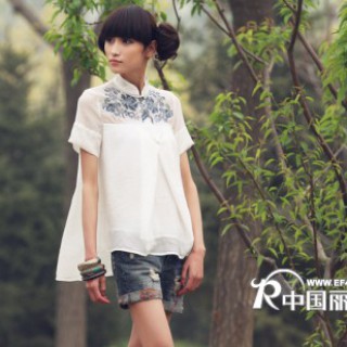 欧尚乐品女装 绽放女性自信美丽春天