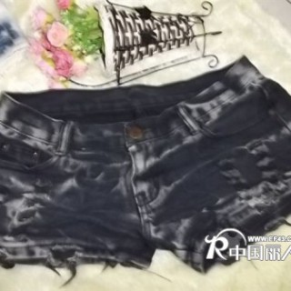 最便宜时尚牛仔裤特价批发厂家大量供应牛仔裤