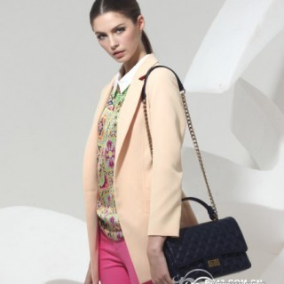 热烈庆贺东莞南城艺梦来女装隆重开业