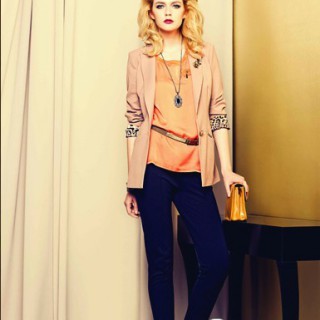 斯玫品牌折扣女装批发--品牌女装快时尚公司