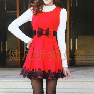 库存秋冬连衣裙 品牌女装纯连衣裙 专柜正品尾货连衣裙，秋冬裙