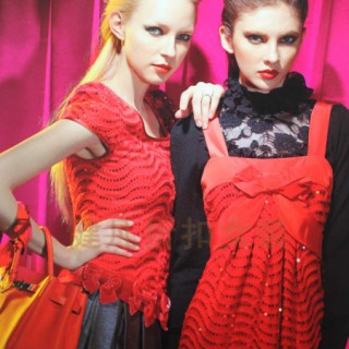 春夏时尚连衣裙批发&nbsp;库存折扣女装尾货&nbsp;专柜潮流女装一手货源