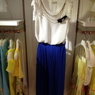 YOLSO依然秀爆款长裙再度来袭