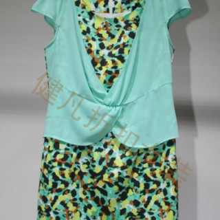 东莞库存品牌女装 专柜正品库存折扣女装 一手库存女装货源走份