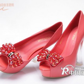 我美我媚,我有女人味,女鞋加盟选圣恩熙！韩国时尚女鞋加盟