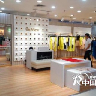 热烈祝贺OUview-欧维时装广西恒信商业广场隆重开业