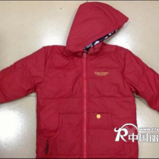 收购库存服装，积压童装，布料等18664865889游