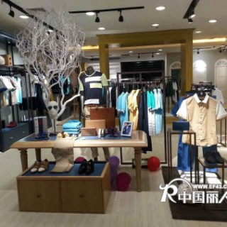 深东浩注重男装加盟店优势，无库存压力