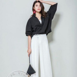 淘衣岛女库装修加盟批发