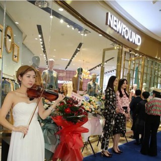 热烈庆祝NEWFOUND纽方南京江宁万达店盛大开幕 祝生意兴