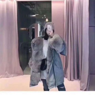 品牌折扣女装加盟首选芝麻E柜一次入股多次收益