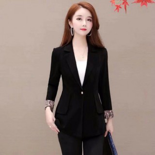 时尚品牌引爆消费眼球 花月秋女装服装加盟