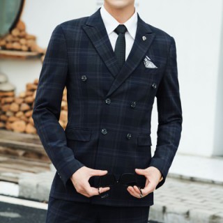 休闲西服批发秋冬季一手货源厂家供应