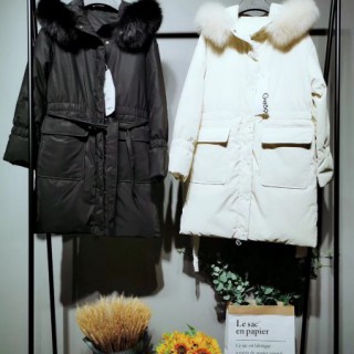 卡丽娅品牌折扣女装 19爆款羽绒服 尾货折扣批发