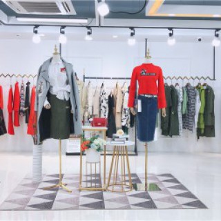 芭蒂娜春装_芭蒂娜女装尾货_芭蒂娜品牌折扣女装批发