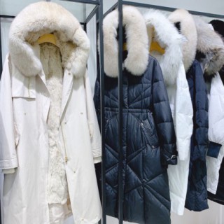 19新款羽绒服大山品牌折扣女装专柜正品尾货厂家直播货源走份