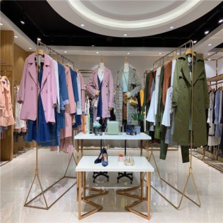 欧时力品牌服装批发店 埃文品牌剪标货源 品牌折扣店进货