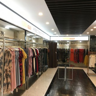 开服装加盟店如何才能找到满意的店铺呢