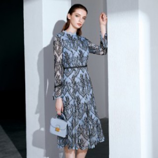 恭贺山东临沂李小姐成功签约JAOBOO乔帛女装！