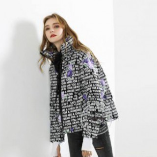 芝麻e柜折扣店女装 货品由品牌折扣、当季品牌新品