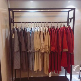 新手投资服装加盟店如何避免不良品牌的诱惑？