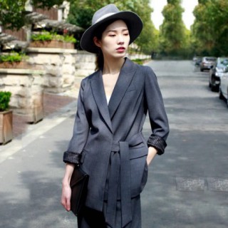 女装品牌折扣加盟全国连锁芝麻E柜免费铺货服装加盟