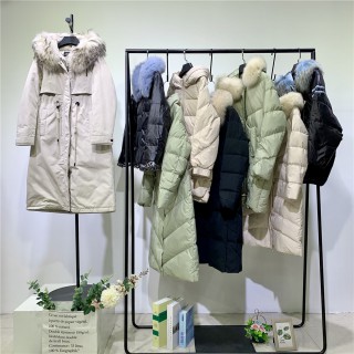 华景国际品牌折扣女装毛衣、羽绒、双面呢系列库存尾货折扣批发