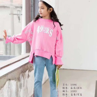 宾果童话新品卫衣 为这秋季增添一笔时尚的色彩