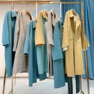 秋之韵21款装实体店直播货源尾货走份品牌女装折扣清淘宝直播份