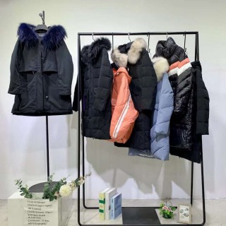 广州华景国际品牌折扣女装时尚新款修身显瘦艾零度库存工厂换季清