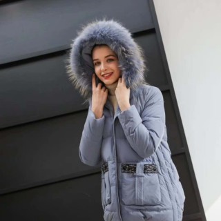 广州华景国际品牌折扣女装 款式时尚高档艾零度 尾货批发走份