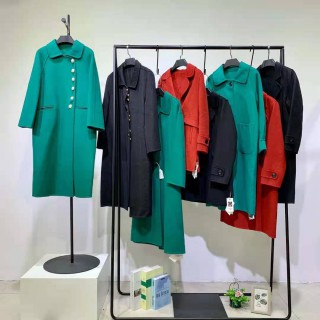 广州华景国际品牌折扣女装 简约大方时尚 尾货批发走份